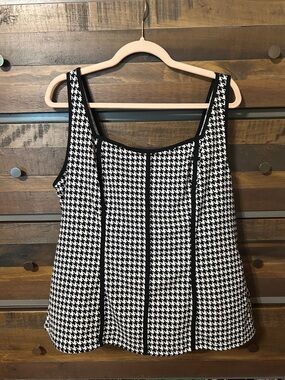 2XL Black & White Houndstooth Tank Top - Women's Sleeveless Top